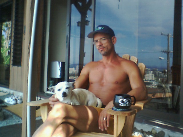 Bruce & Cosmo on our lanai.; Actual size=240 pixels wide